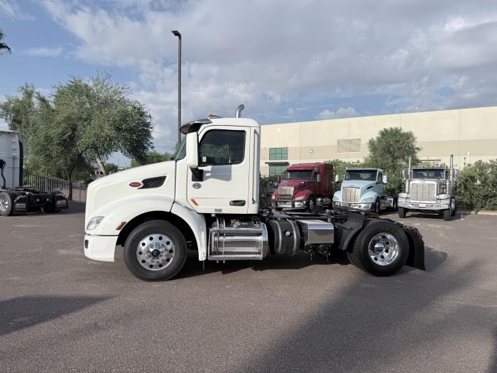 2018 Peterbilt 579-1