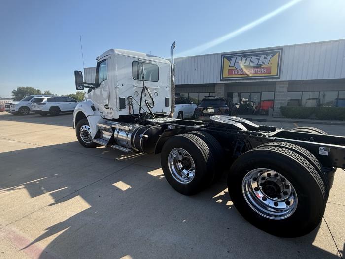 2022 Kenworth T880-6