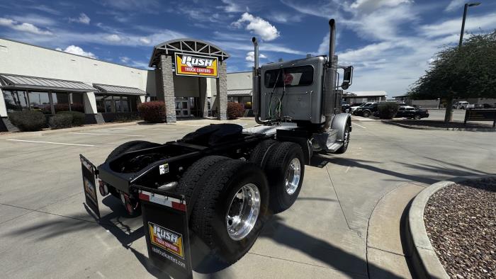 2020 Peterbilt 389-5