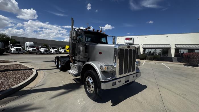 2020 Peterbilt 389-7