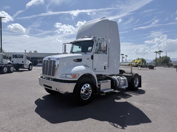 2020 Peterbilt 337-0