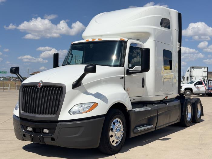 2022 International LT625-0