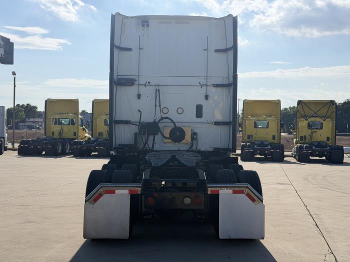 2022 International LT625-5