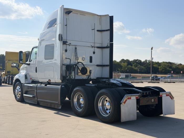 2022 International LT625-6