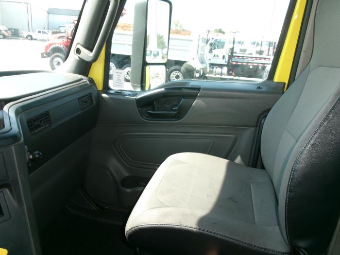 2023 International LT625-12