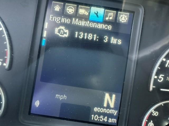 2022 Freightliner Cascadia-5
