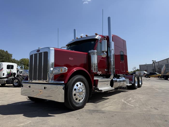 2027 Peterbilt 589-2