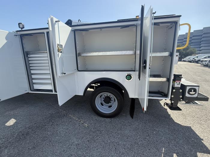 2026 Ford F-550-9