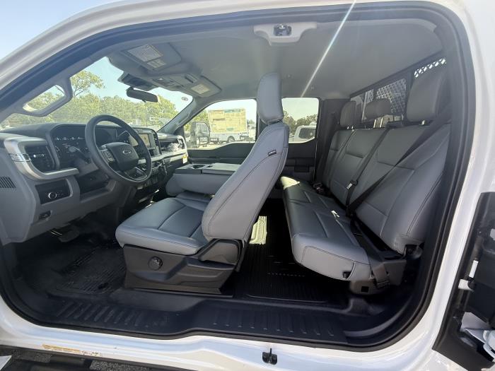 2026 Ford F-550-16