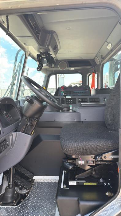 2026 Peterbilt 520-8