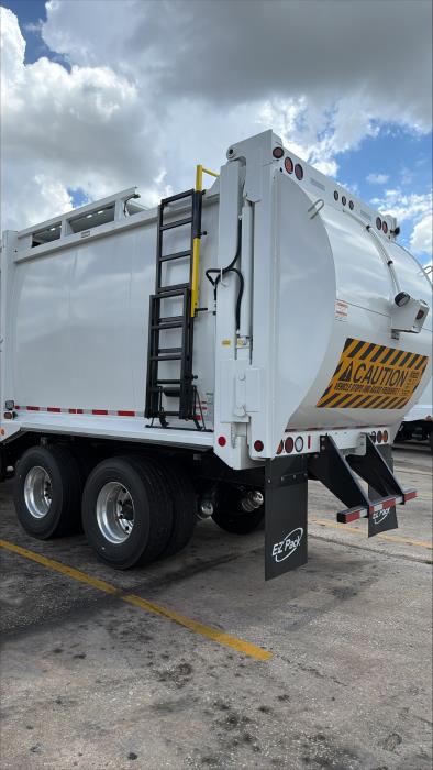 2026 Peterbilt 520-5