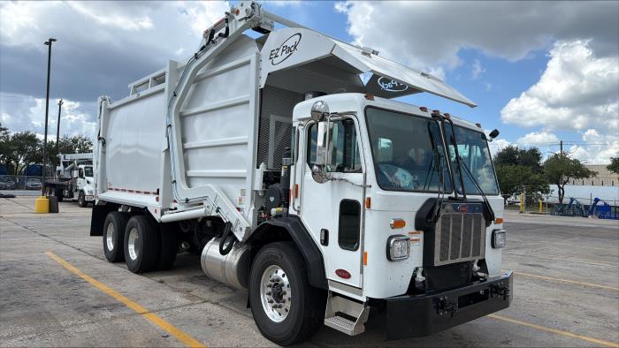 2026 Peterbilt 520-1