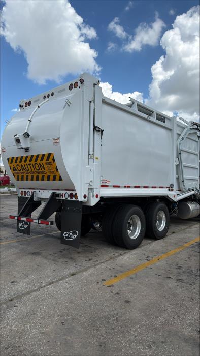 2026 Peterbilt 520-7