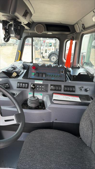 2026 Peterbilt 520-9