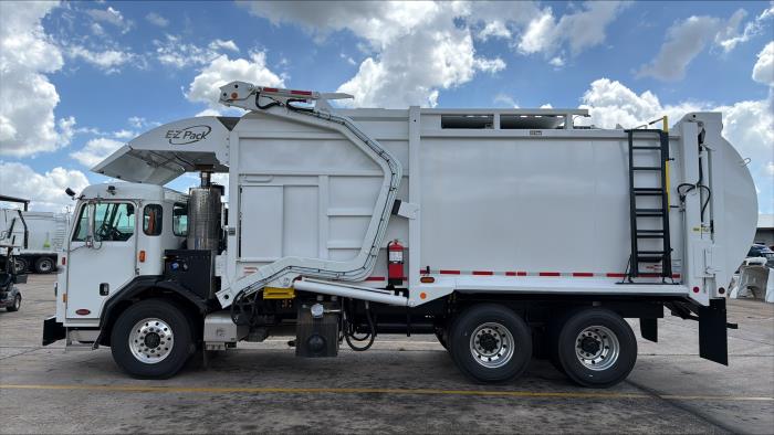 2026 Peterbilt 520-4