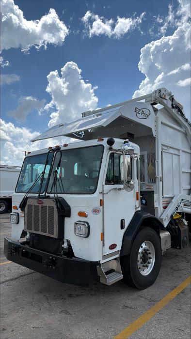 2026 Peterbilt 520-3