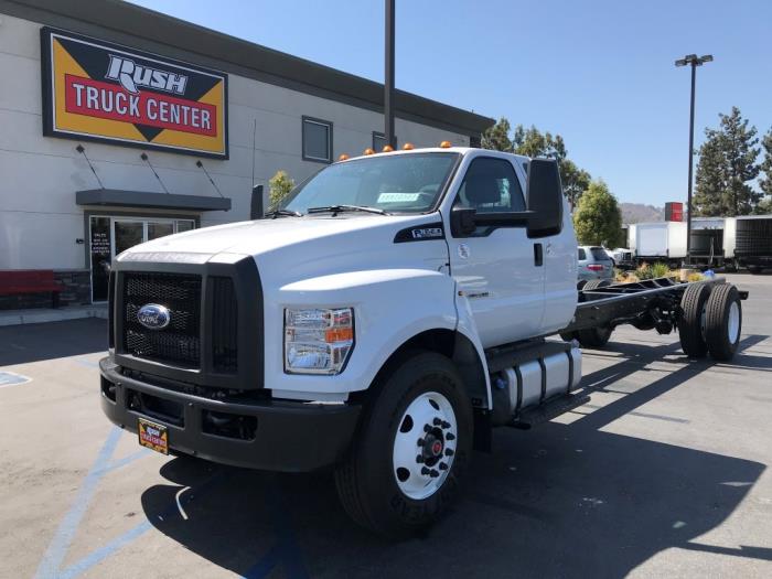 2027 Ford F-650-0