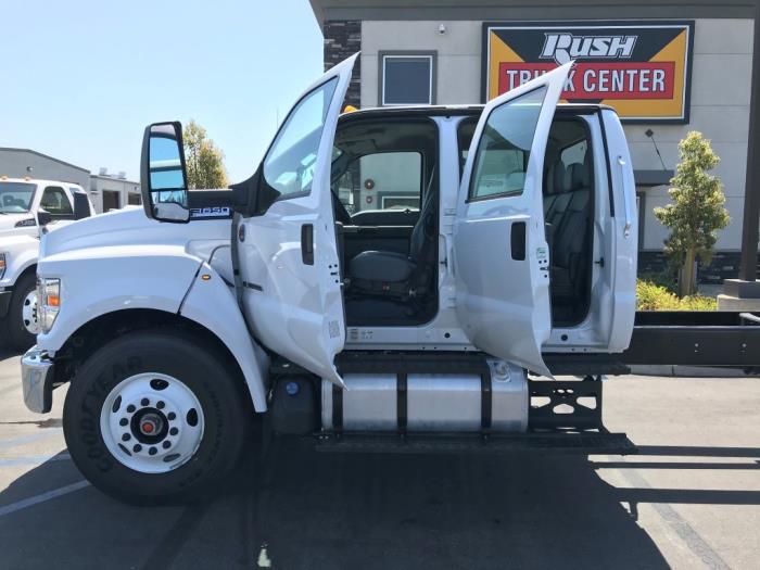 2027 Ford F-650-5