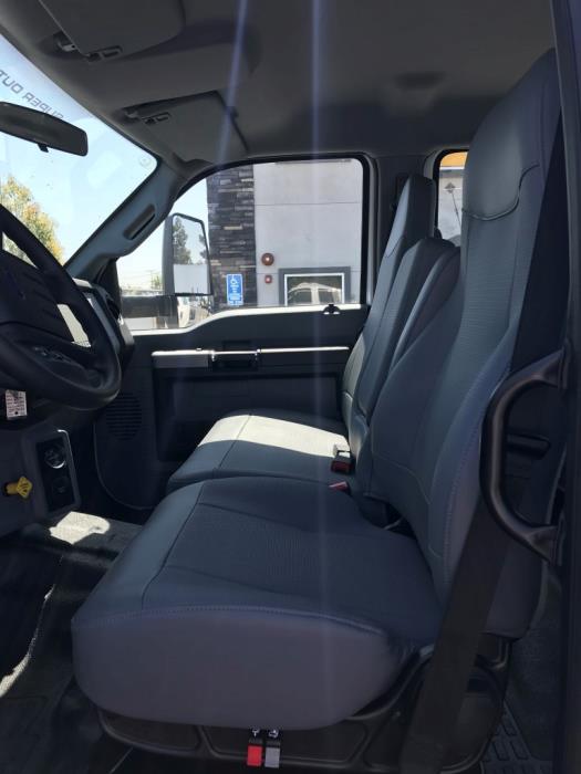 2027 Ford F-650-7
