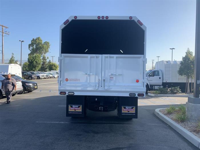 2027 Ford F-650-1