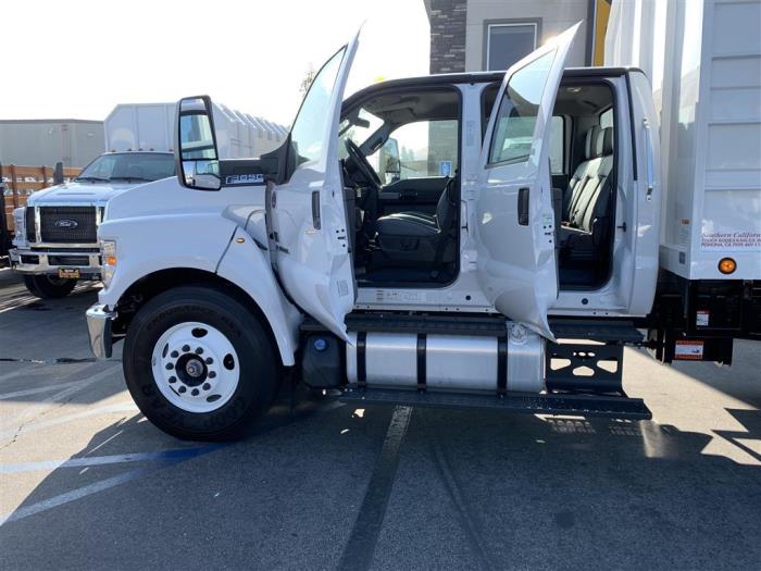 2027 Ford F-650-20
