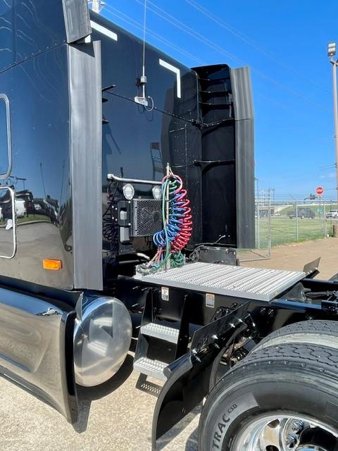 2023 Peterbilt 579-4