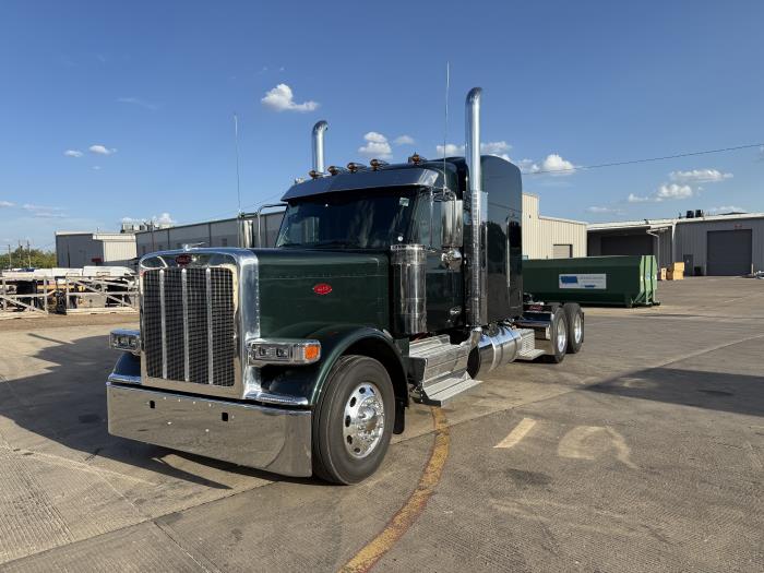 2027 Peterbilt 589-1