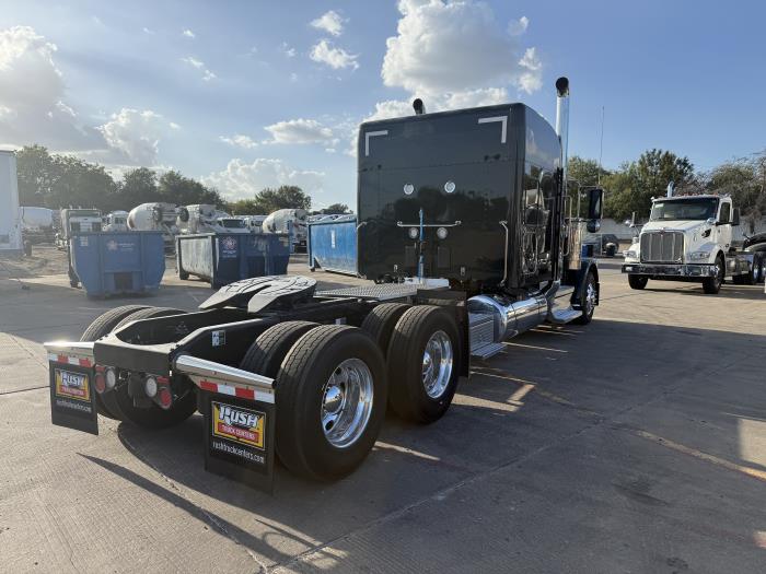 2027 Peterbilt 589-8