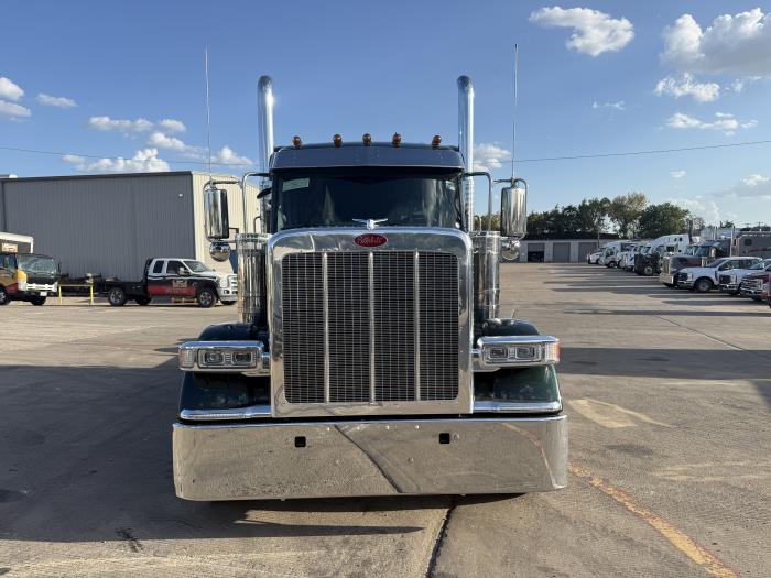 2027 Peterbilt 589-11