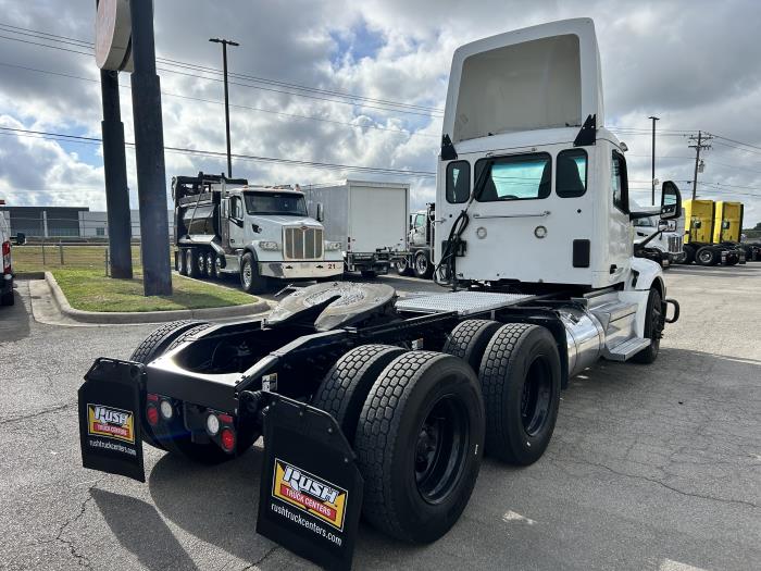 2023 Peterbilt 579-3