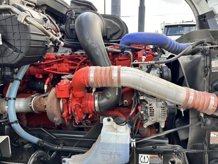 2023 Peterbilt 579-18