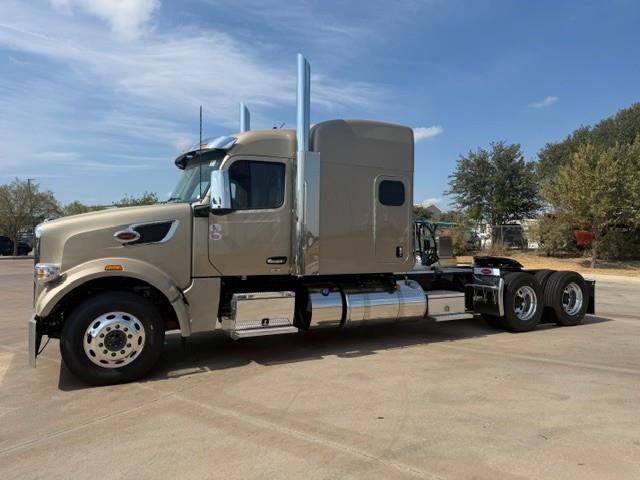 2027 Peterbilt 567-3