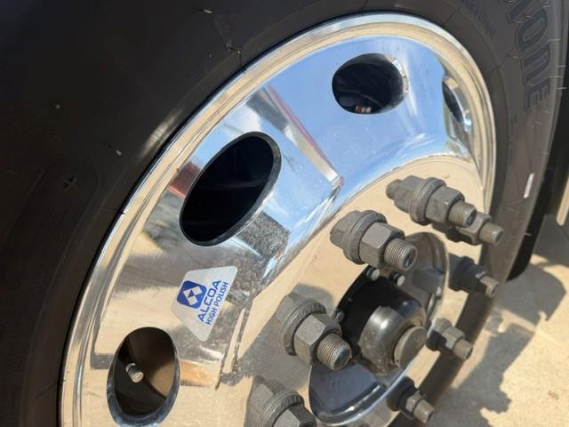 2027 Peterbilt 567-17