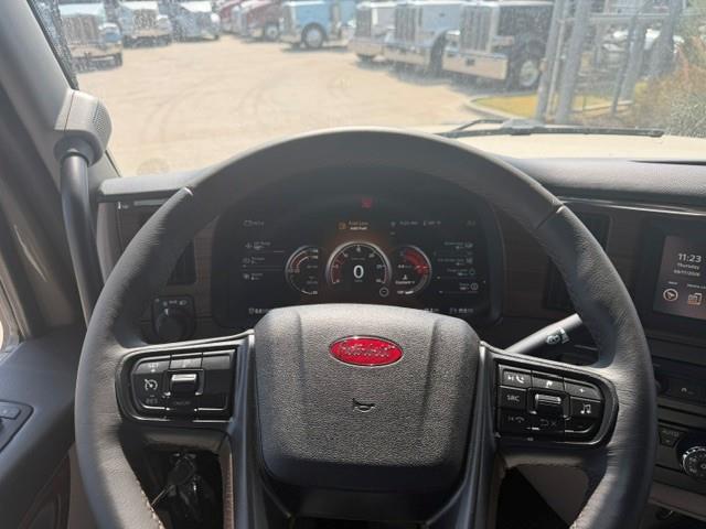 2027 Peterbilt 567-34