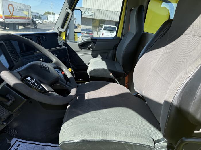 2023 International LT625-9