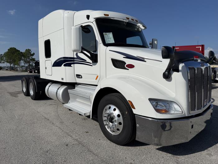 2022 Peterbilt 579-3