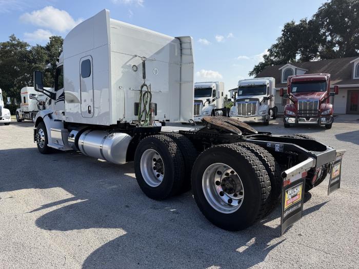 2022 Peterbilt 579-7