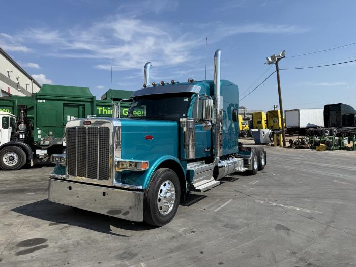 2027 Peterbilt 589-1