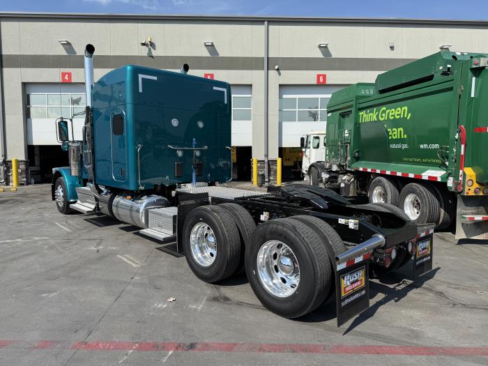 2027 Peterbilt 589-6
