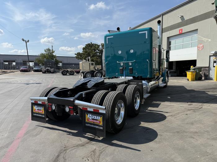 2027 Peterbilt 589-8
