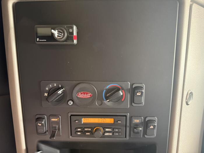 2027 Peterbilt 589-51