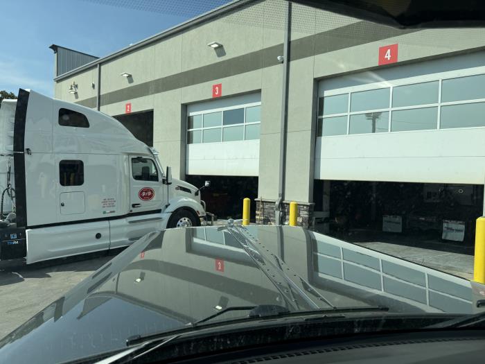 2027 Peterbilt 589-59