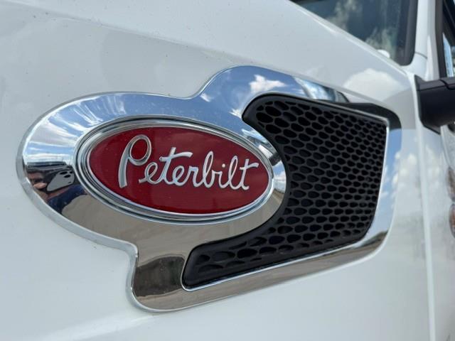 2027 Peterbilt 567-11