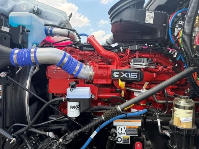 2027 Peterbilt 567-15