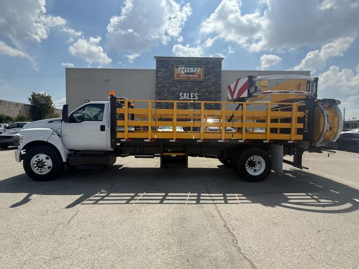 2026 Ford F-650-2