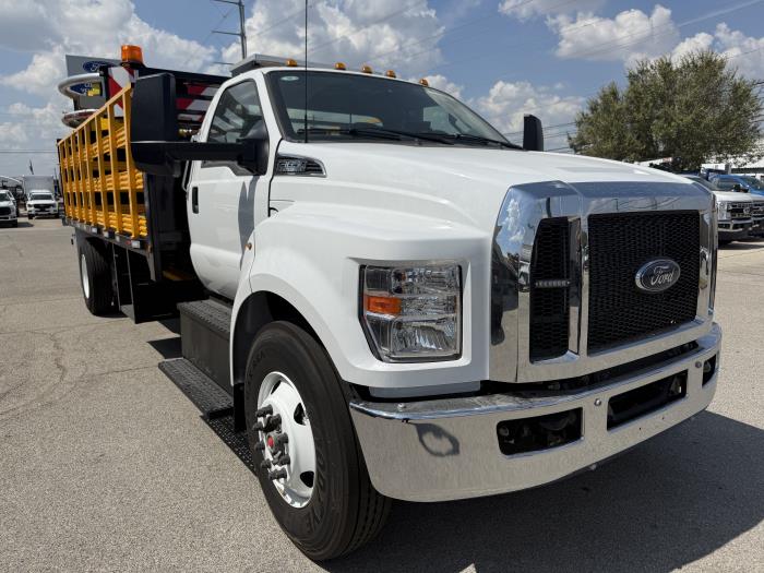 2026 Ford F-650-7