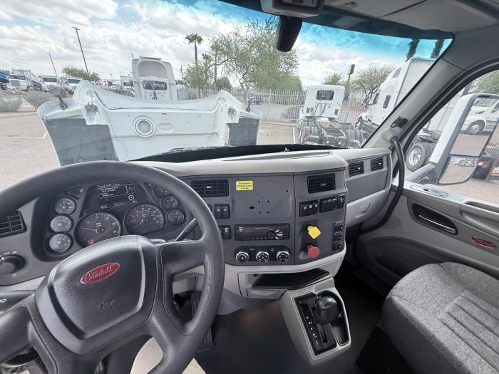 2018 Peterbilt 579-10