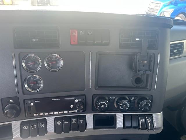 2022 Kenworth T680-7