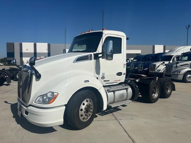 2022 Kenworth T680-0