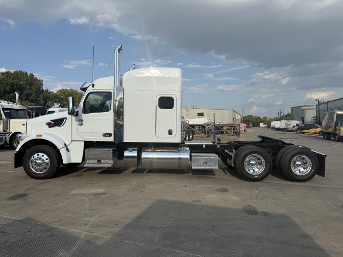 2027 Peterbilt 567-4